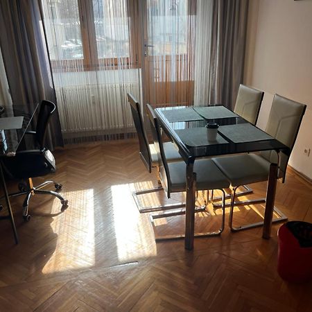 Romana 100 Sqm Deluxe Apartament Бухарест Экстерьер фото