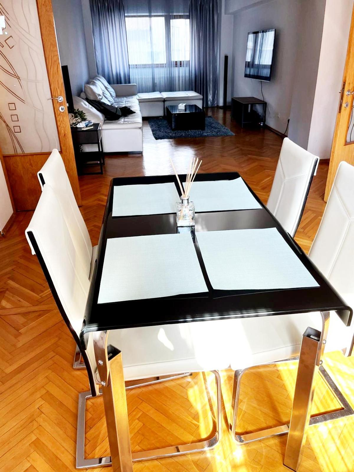 Romana 100 Sqm Deluxe Apartament Бухарест Экстерьер фото